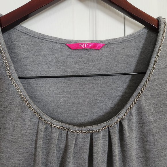 EUC 3x NjP grey tank top with chain detail - Picture 5 of 6